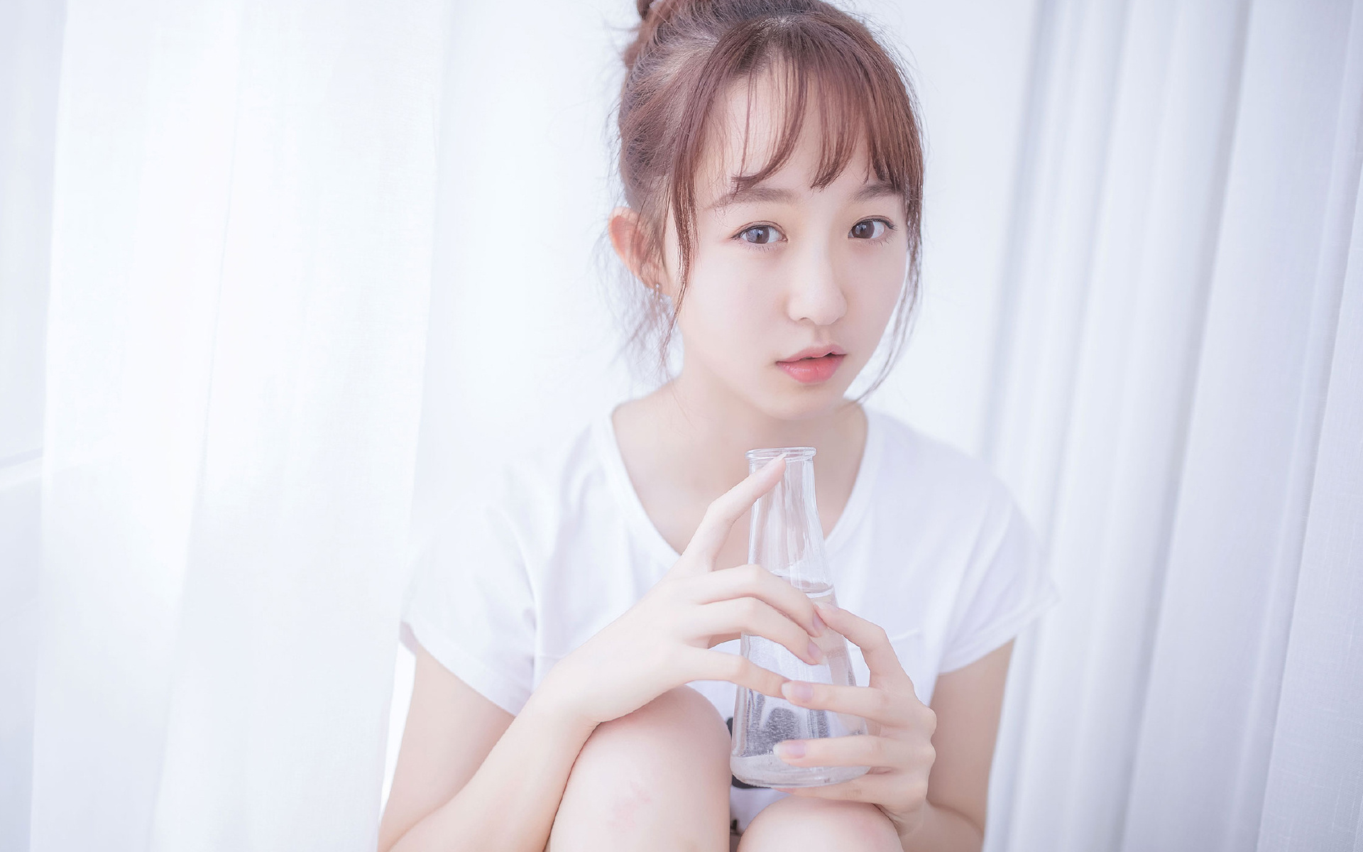 kaiyun-詹姆斯抢断致胜湖人再度问鼎榜首，詹姆斯湖人揭幕战